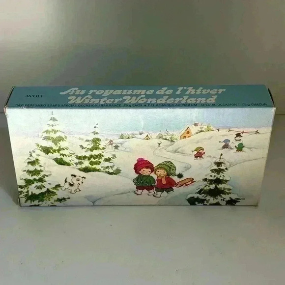 Vintage 70s Avon Canada Winter  Wonderland winter scene scented soaps - Picture 1 of 7